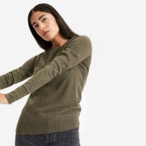 Everlane Classic Cashmere Crew Green Sweater